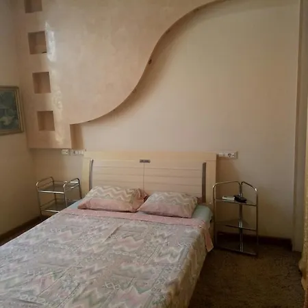 On Zhukovskogo 15